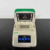 Bio-Rad T100 Thermal Cycler image 3